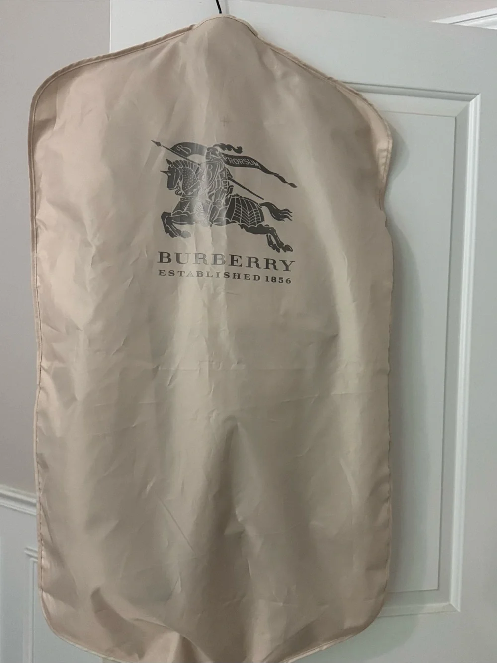 Burberry Khaki Trench Coat with Checked Lining and Gold Chain - Picture 7 of 7